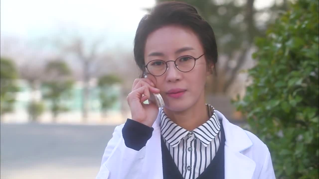 You're All Surrounded - кадр 1