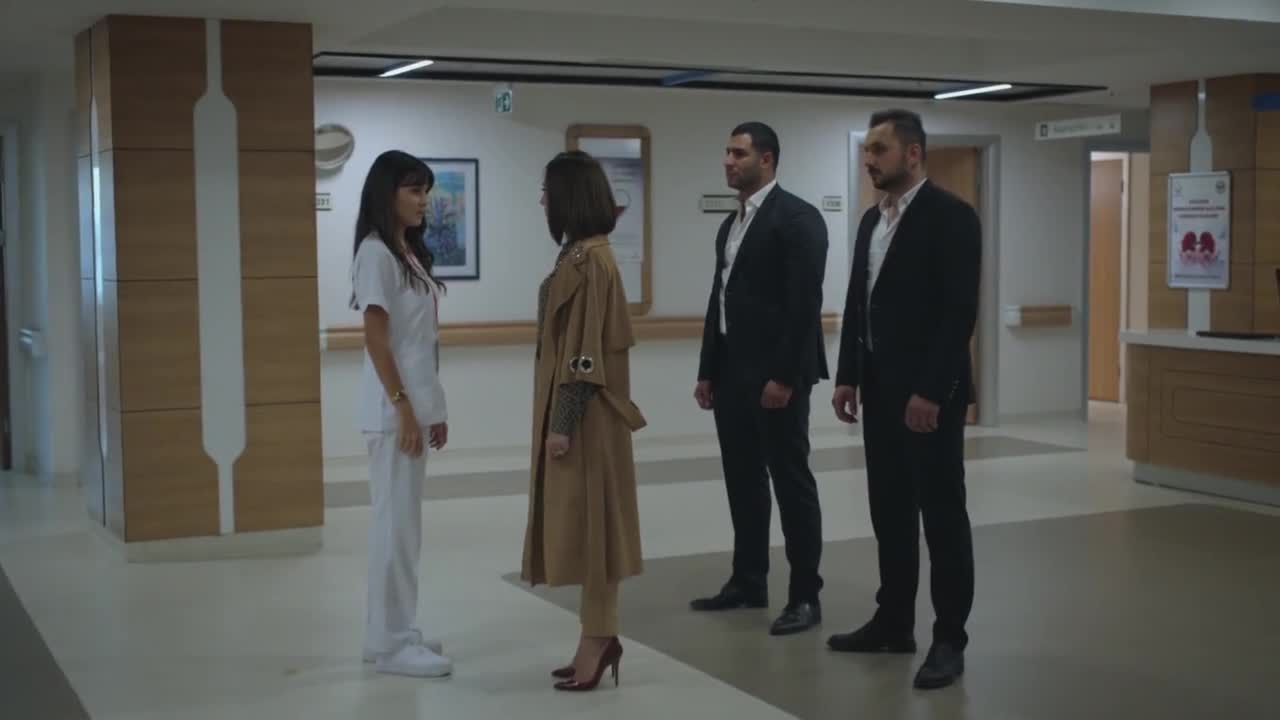 Азизе - кадр 3