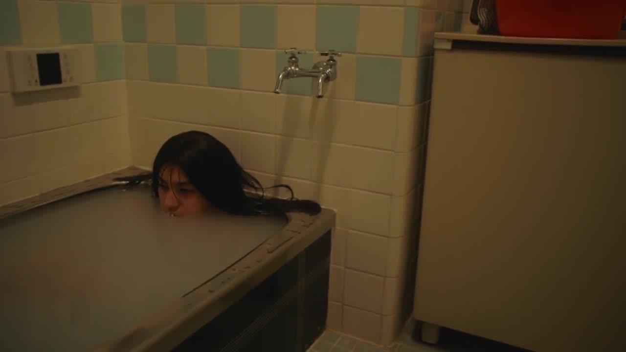 Молодо-зелено - кадр 3