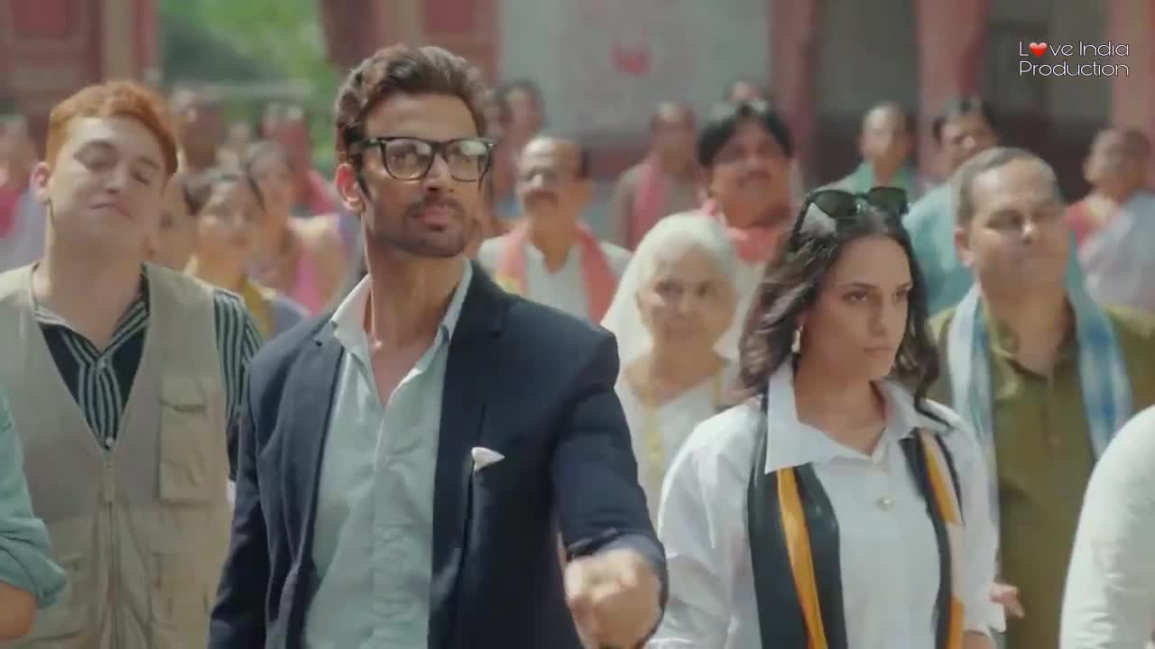 Говорящая с призракамиLove India Production - кадр 2
