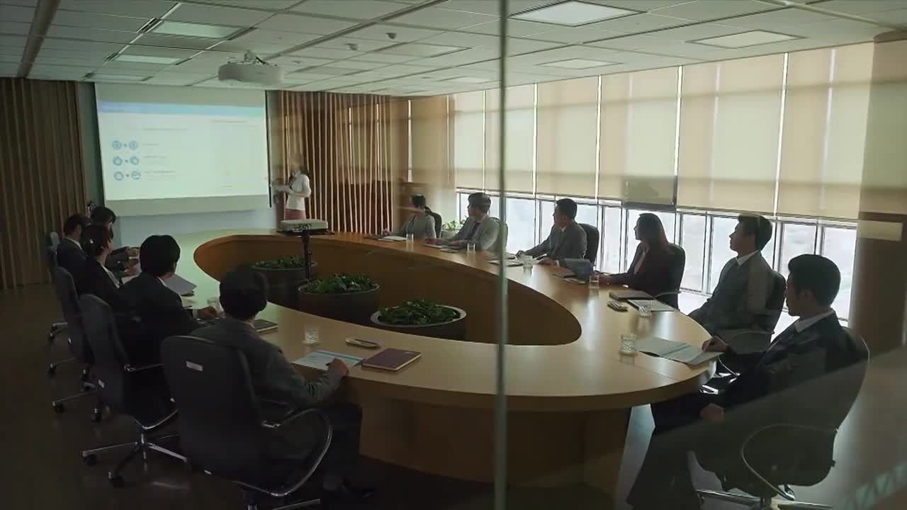 Phoenix 2020 - кадр 1