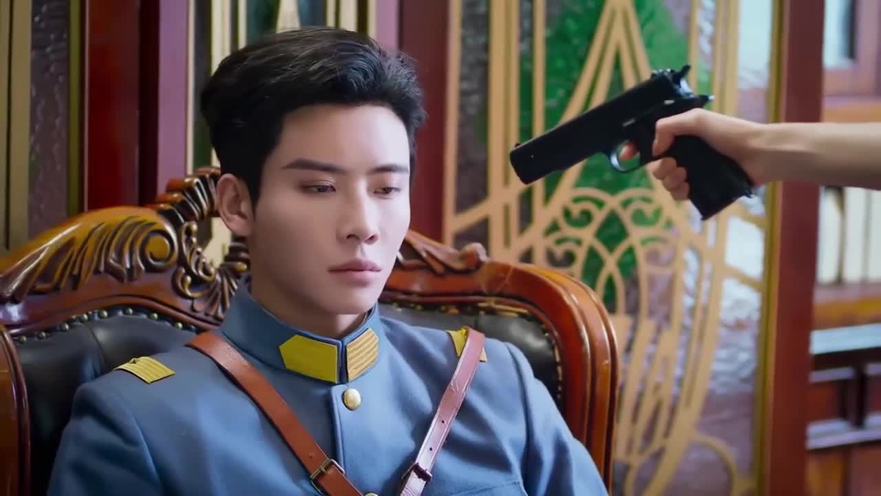 Roses & Guns - кадр 5